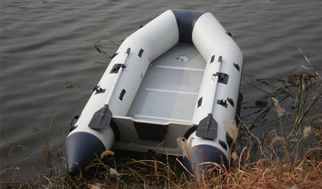可折叠充气橡皮艇 V型 2米-6.5米